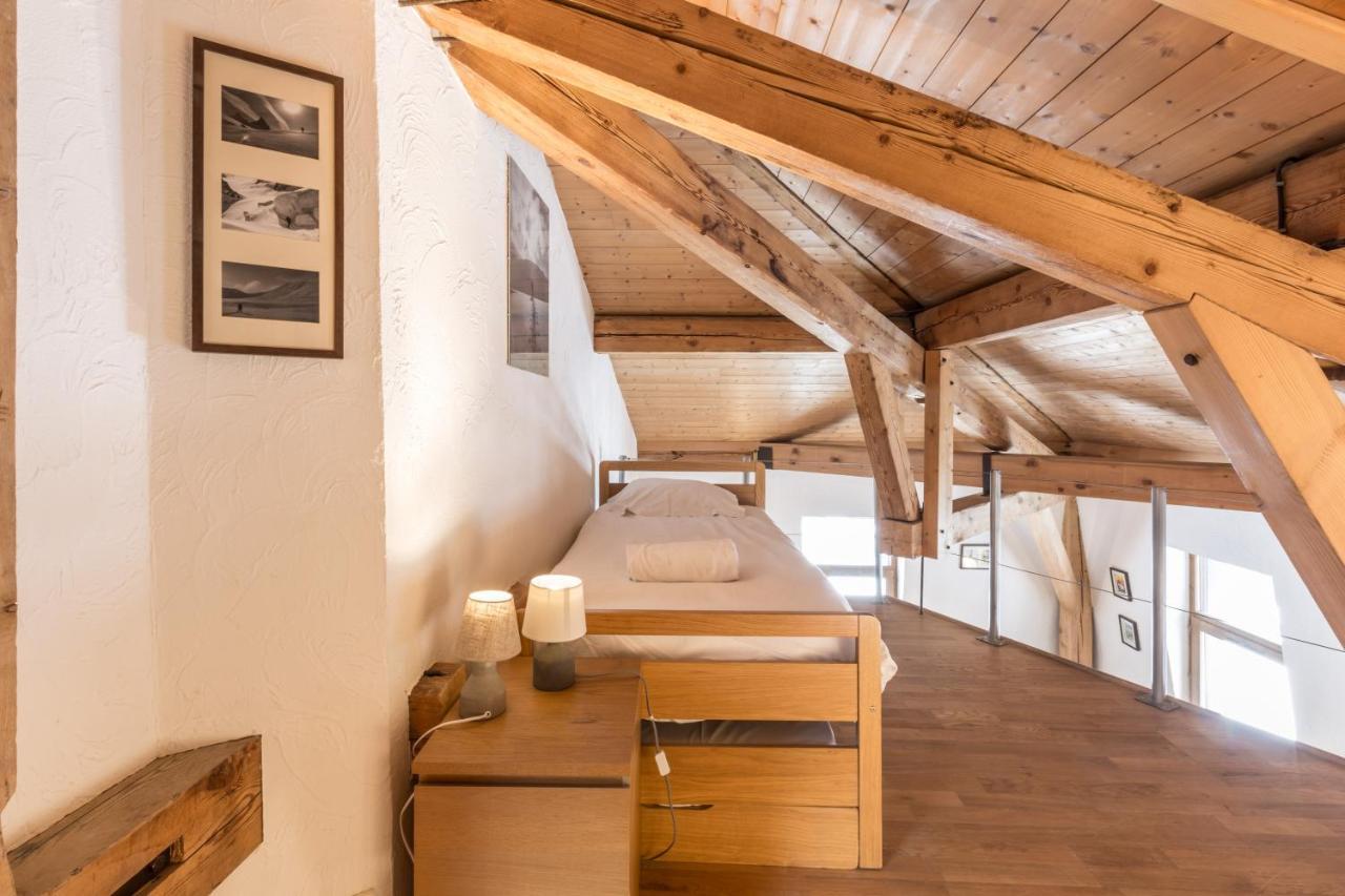 2 - Charming 2 Bedroom Haven In Appartement *